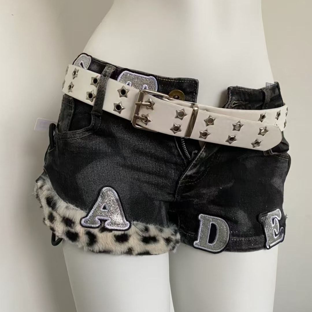 Street Fashion Girl - Y2k 刺繍パッチデニムショーツ女性原宿レトロセクシーなホットガール超ショートジーンズファッションストリート服スポーツパンツ