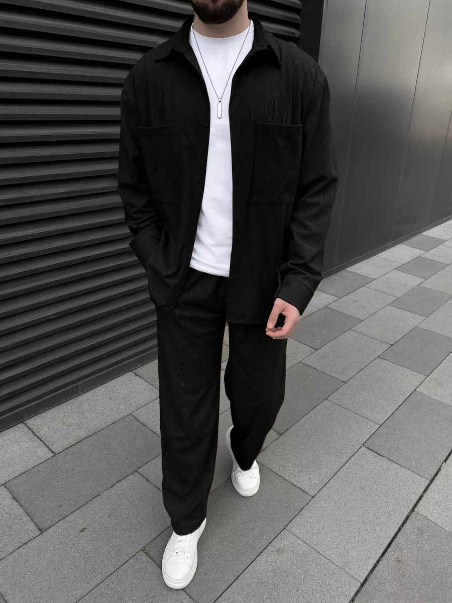 Street Fashion Men - メンズコーデュロイツーピースセット：長袖ボタンダウンシャツとワイドレッグトラウザーズのセット、ファッショナブルなカジュアルストリートスポーツウェア