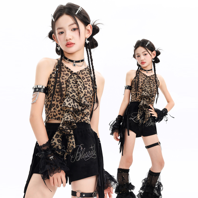 Street Fashion Outfit Girl - ファッションガールズジャズダンス衣装グループパフォーマンス K-pop 衣装子供クールヒップホップ服ステージストリートダンススーツ XS11677