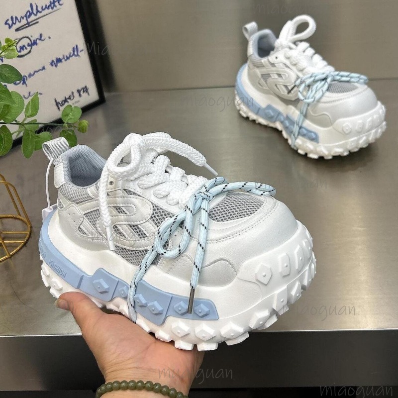 レディースチャンキープラットフォームダッドスニーカー、通気性 - Street Fashion Female のレビューと価格