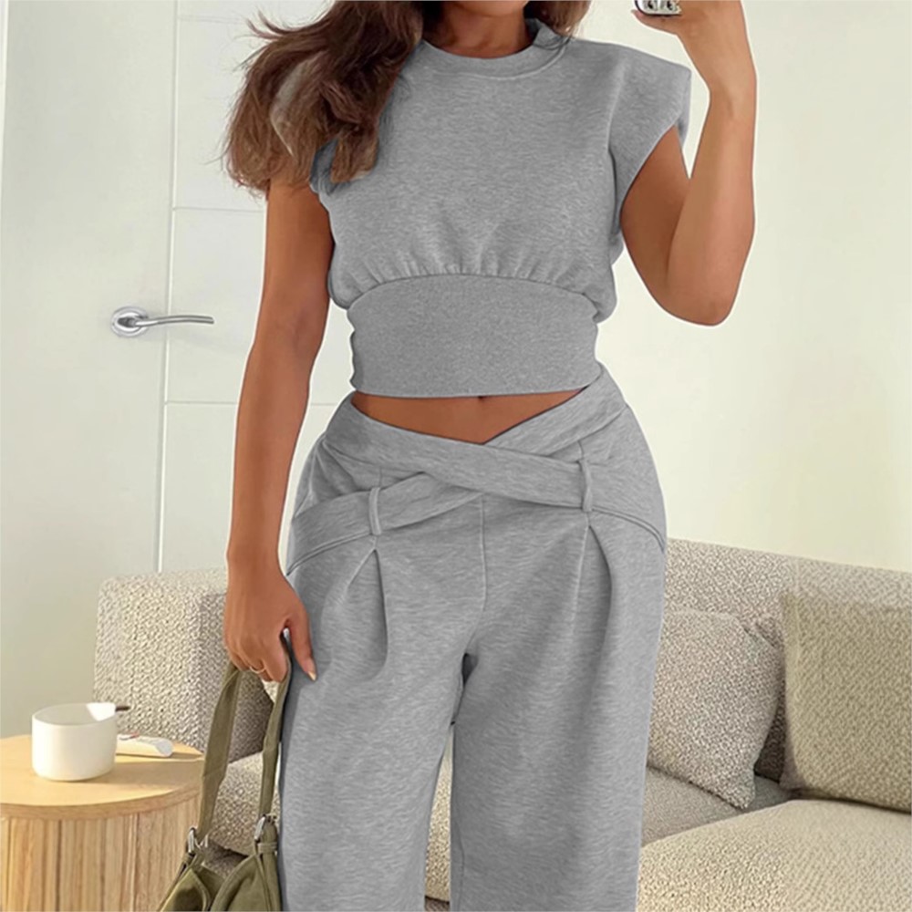 女性用半袖Tシャツとパンツのセット,1色,スリム,超ショート - Street Fashion Girl のレビューと価格